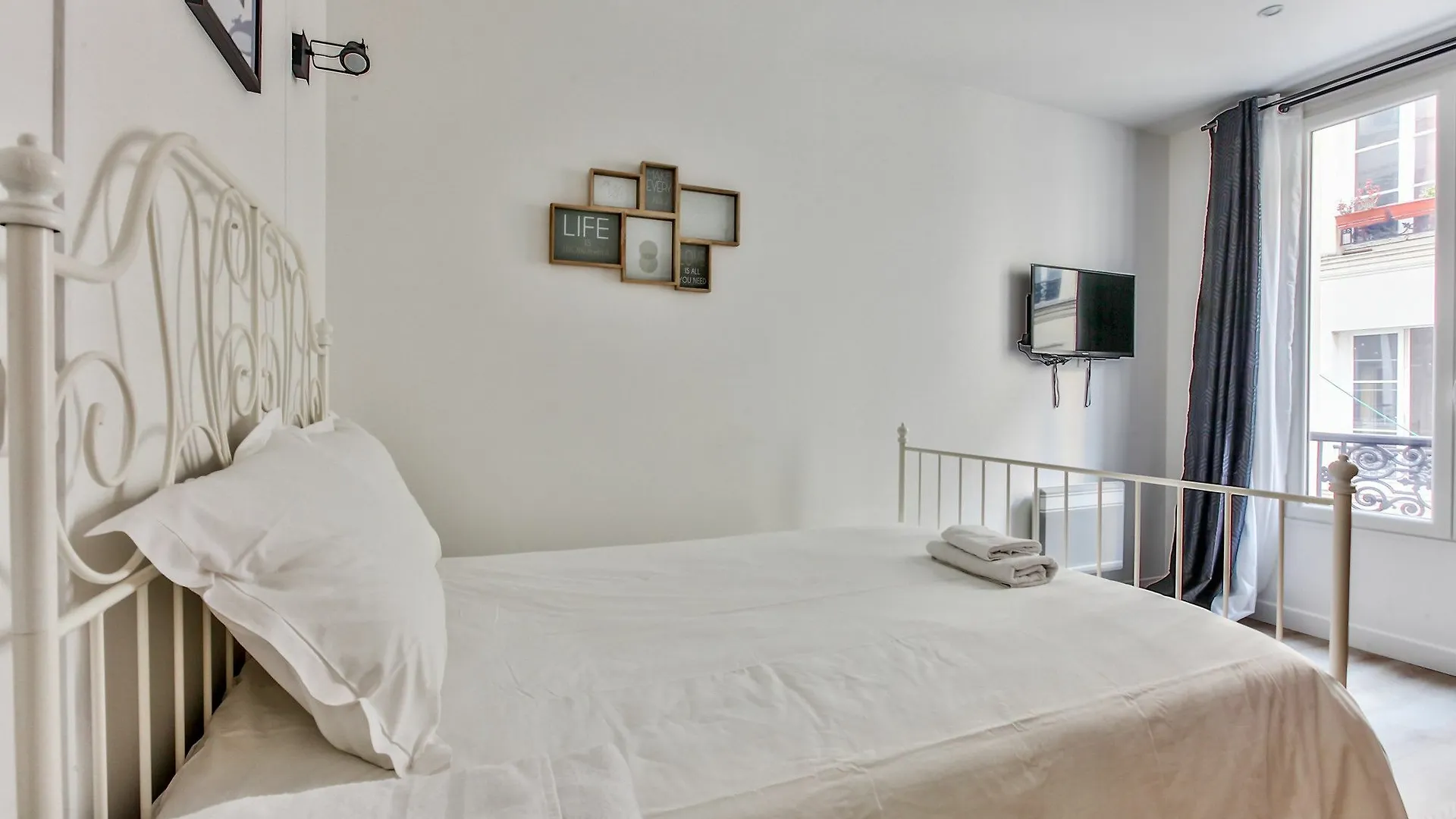 17 Luxury Parisien Flat Montorgueil 2 *